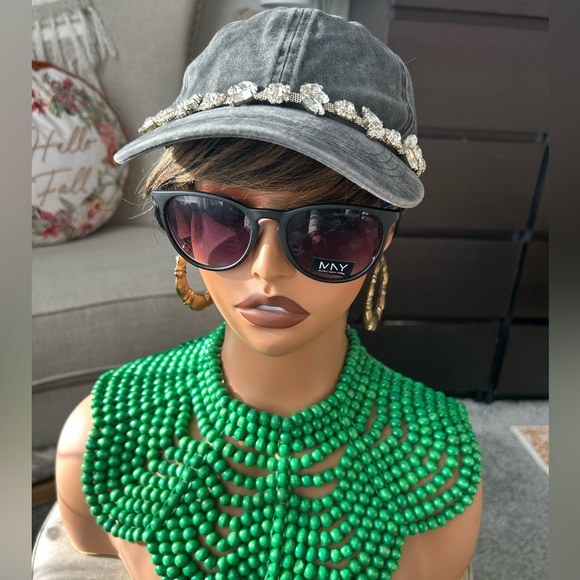 ✨NEW Gray Cap with Rhinestone Detail - Picture 3 of 9